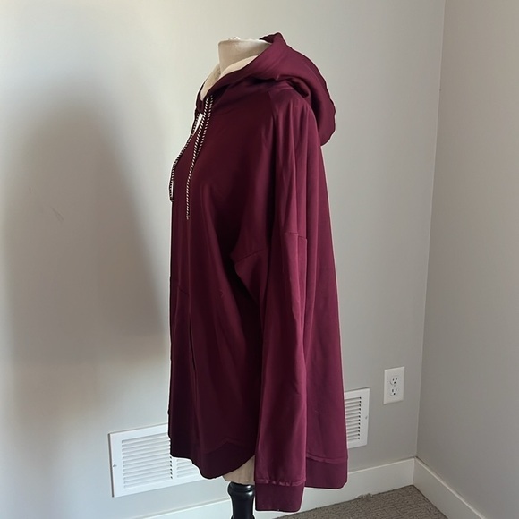 NWT Maurices Solid Berry Faux Fur Lined Hood Pullover Hoodie 2X - Picture 5 of 6